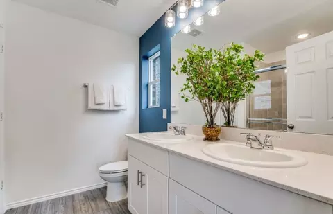 Bath - Corymbia Drive, Terrell, TX 75160 photo 1 of 3