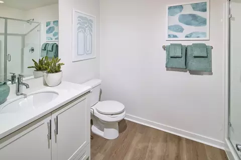 Bath - 12634 Hampton Ave, Eastvale, CA 92880 photo 1 of 4