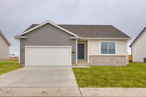 2725 13th St NE, Bondurant, IA 50035