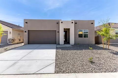 657 W Riparian Dr, San Tan Valley, AZ 85140