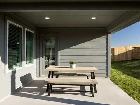 Exterior - 16304 Kiki Pointe Ct, Conroe, TX 77302 photo 2 of 2