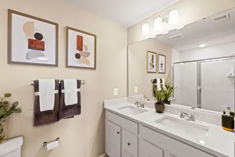 Bath - 12634 Canopy Ave, Brandywine, MD 20613 photo 3 of 3