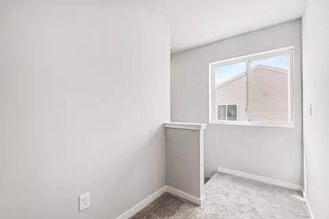 Entry Way - Ridgetop Circle, Kalamazoo, MI 49009 photo 3 of 4