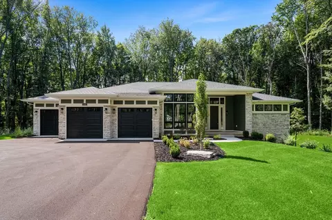 5482 Barley Dr, Rockford, MI 49341