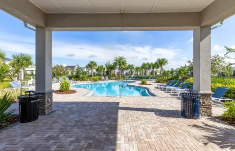 Exterior - 2028 Mossy Vine Ave, Saint Cloud, FL 34771 photo 6 of 7