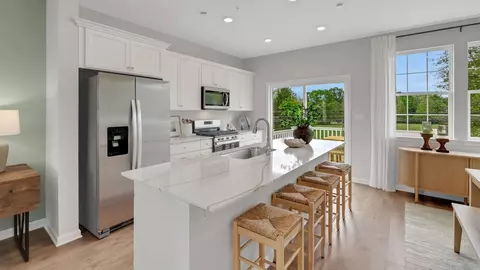 317 Lantern Ct, Sellersville, PA 18960