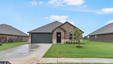 Exterior - 13523 S 99th E Ave, Bixby, OK 74008 photo 3 of 5