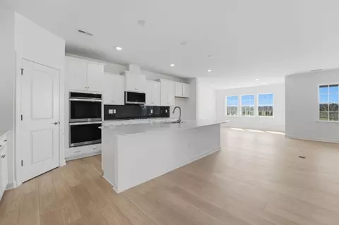 Kitchen - 5386 Redbud Rd, Lancaster, SC 29720 photo 1 of 8