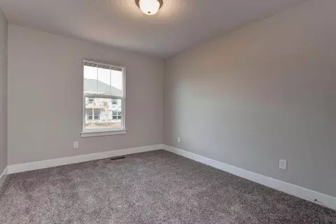 Bedroom - 822 S Ridgemont Dr, Nixa, MO 65714 photo 2 of 3