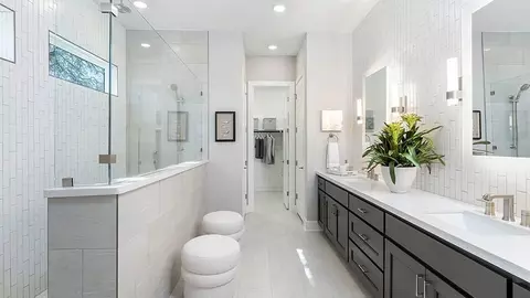 Bath - 1640 Alasio Dr, Leander, TX 78641 photo 1 of 2