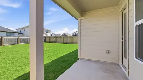 Exterior - 421 Citation Dr, Jarrell, TX 76537 photo 8 of 9