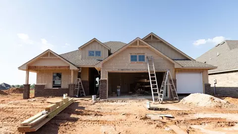 12508 SW 31st St, Yukon, OK 73099