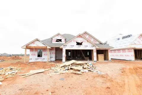 12508 SW 31st St, Yukon, OK 73099