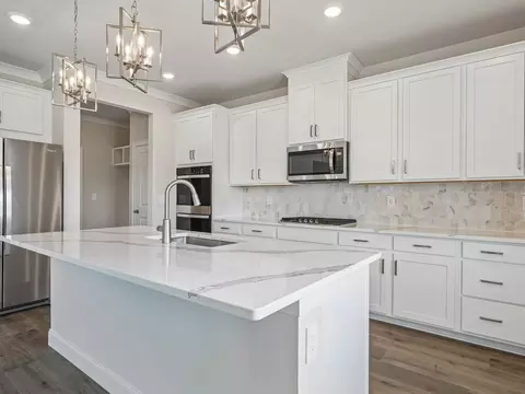 Kitchen - 1297 Whitman Cir, Monroe, GA 30656 photo 2 of 6