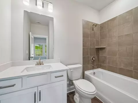 Bath - 1297 Whitman Cir, Monroe, GA 30656 photo 1 of 10