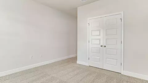 Bedroom - 5326 Macarthur Dr, Crestview, FL 32539 photo 6 of 20