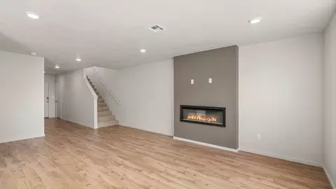 Living - 3341 Eden Way, Eugene, OR 97404 photo 1 of 4