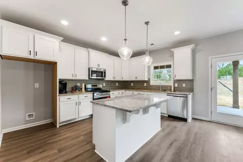 Kitchen - 7204 Bill Dorn Rd, Appling, GA 30802 photo 3 of 5