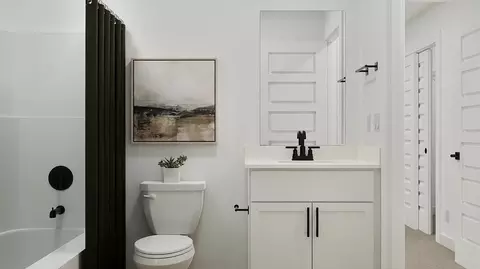 Bath - 1085 Folgate Dr, Sequim, WA 98382 photo 2 of 3