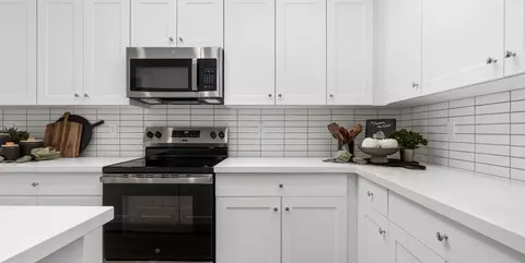 Kitchen - 974 W Ponderosa Way, Madera, CA 93636 photo 2 of 3