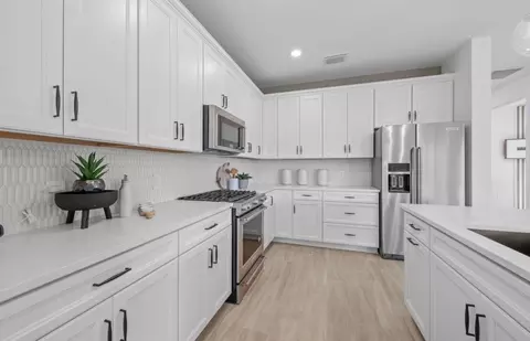 Kitchen - 2049 Terreno Blvd, Naples, FL 34120 photo 1 of 4