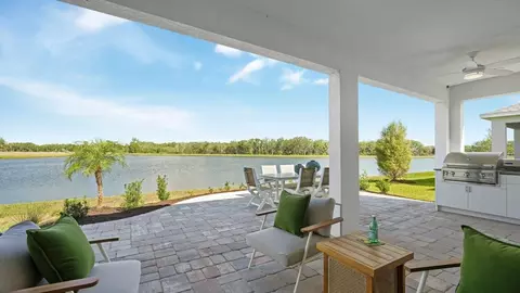 Exterior - 10025 Hammock Brook Dr, Parrish, FL 34219 photo 5 of 11