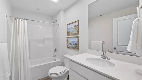 Bath - 17819 Green Rd, Gardner, KS 66030 photo 3 of 3