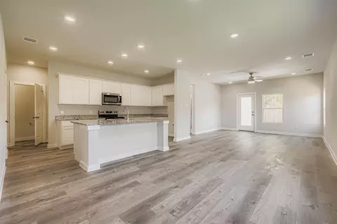 480 Suffolk Dr, Ferris, TX 75125
