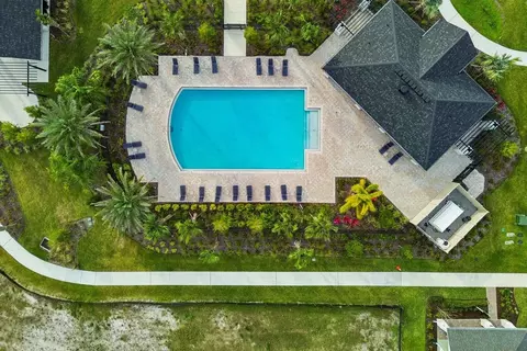 Exterior - 5394 Lassen St, Saint Cloud, FL 34771 photo 4 of 4