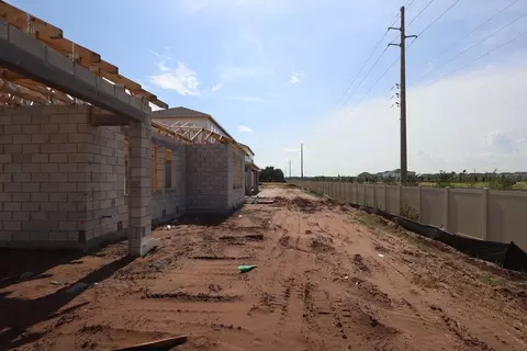Exterior - 5394 Lassen St, Saint Cloud, FL 34771 photo 2 of 5
