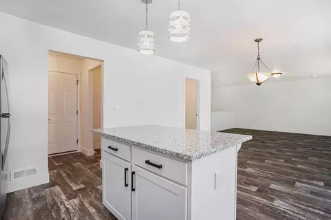 Entry Way - Valley View Court, Marshall, MI 49068 photo 1 of 2
