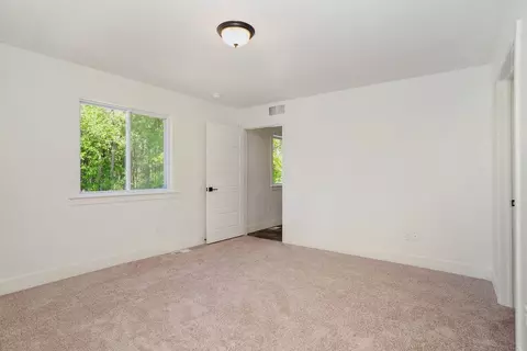 Bedroom - Valley View Court, Marshall, MI 49068 photo 1 of 8