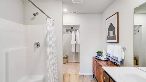 Bath - 851 Legacy St, Eugene, OR 97402 photo 1 of 3
