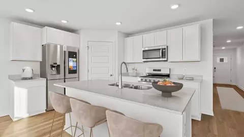 Kitchen - 149 Sky View Ln, Beecher, IL 60401 photo 7 of 8