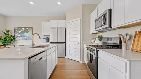 Kitchen - 149 Sky View Ln, Beecher, IL 60401 photo 2 of 8