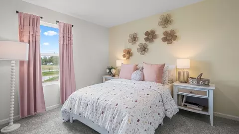 Bedroom - 1750 Franklin Pl, Springfield, OH 45503 photo 11 of 22