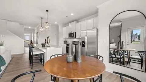 Dining - 1750 Franklin Pl, Springfield, OH 45503 photo 5 of 7