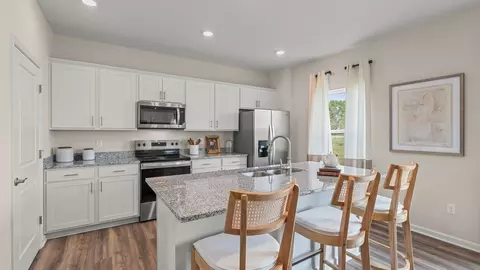 Kitchen - 1750 Franklin Pl, Springfield, OH 45503 photo 1 of 10