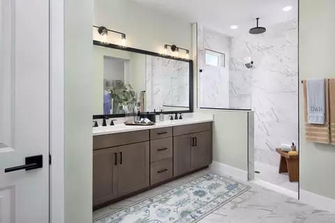 Bath - 10620 Crescent Creek Xing, Parrish, FL 34219 photo 1 of 1