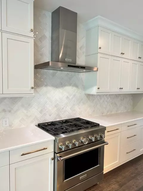 Kitchen - 4007 Persimmon Rd, Lancaster, SC 29720 photo 11 of 12