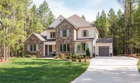Exterior - 4007 Persimmon Rd, Lancaster, SC 29720 photo 8 of 31