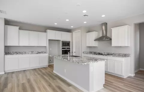 Kitchen - 9960 S Gold Stone Trl, Apache Junction, AZ 85120 photo 2 of 8