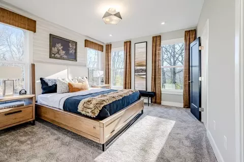 Bedroom - 8905 Eager Rd, Saint Louis, MO 63144 photo 10 of 10