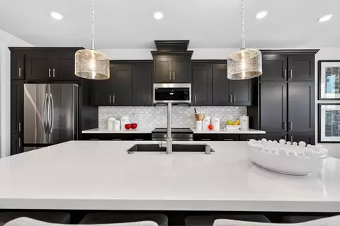 Kitchen - 3932 Switchgrass Rd, Placer One, CA 95747 photo 11 of 27