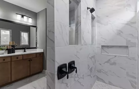 Bath - 6001 Moonshell Loop, Wilmington, NC 28412 photo 2 of 4