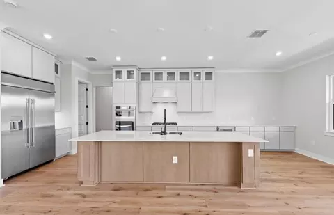 Kitchen - 616 Cotella Cv, Bradenton, FL 34212 photo 1 of 3