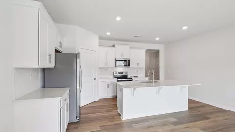Kitchen - 3013 Ryelands Pl, Lancaster, SC 29720 photo 2 of 11