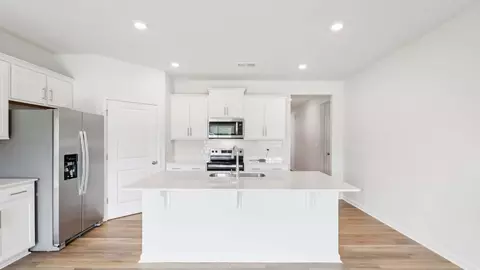 Kitchen - 3013 Ryelands Pl, Lancaster, SC 29720 photo 3 of 11