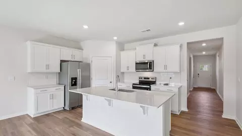 Kitchen - 3013 Ryelands Pl, Lancaster, SC 29720 photo 4 of 11
