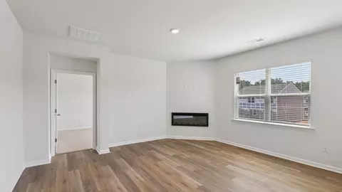 Living - 3013 Ryelands Pl, Lancaster, SC 29720 photo 2 of 6